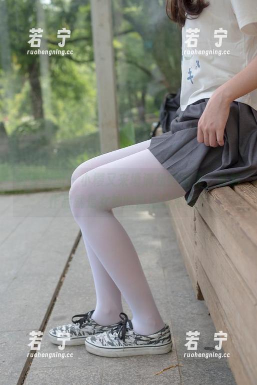 森萝财团-小樱 森萝财团 - 小樱又来填满我的图库,最新作品就是女神的普通日常吗?