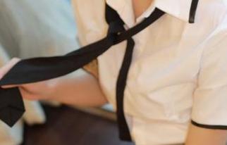 模范学院 – 看吴思晚如何用职业装套图征服整个办公室（和屏幕）