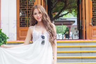 爱蜜社 – 天使在这里，王沫儿SaSa的图集带你飞，悄悄下载省心又快乐！