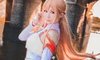 白神泱的写真作品，哦，那下载中野二乃的过程中略显疯狂…