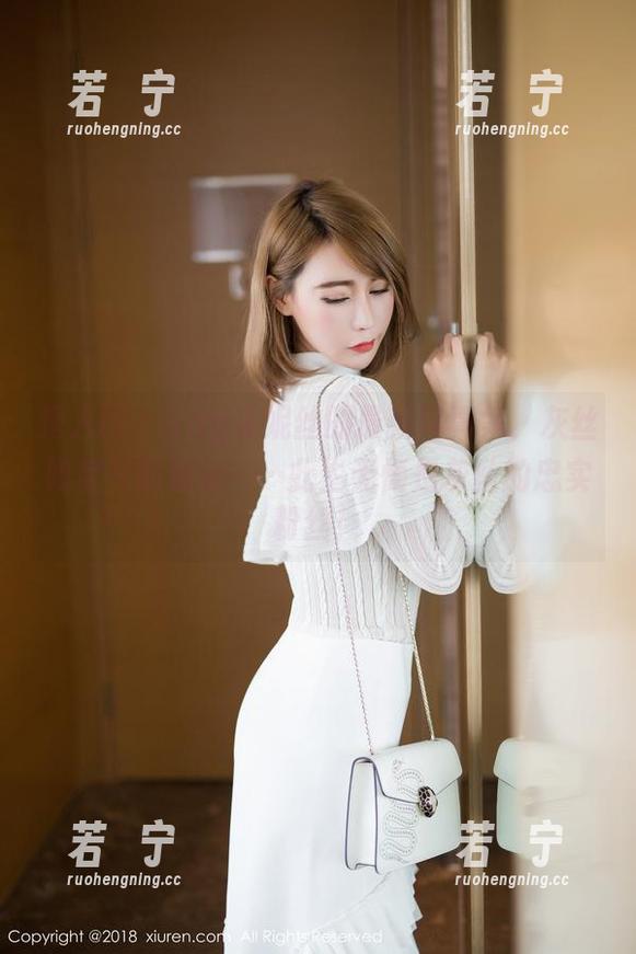 秀人网 - Egg尤妮丝的最新写真集，灰丝如空气的流动……此生无悔是灰丝的忠实粉丝！