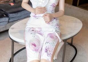 秀人网 – 请欣赏安琪Yee的写真，与死库水的邂逅