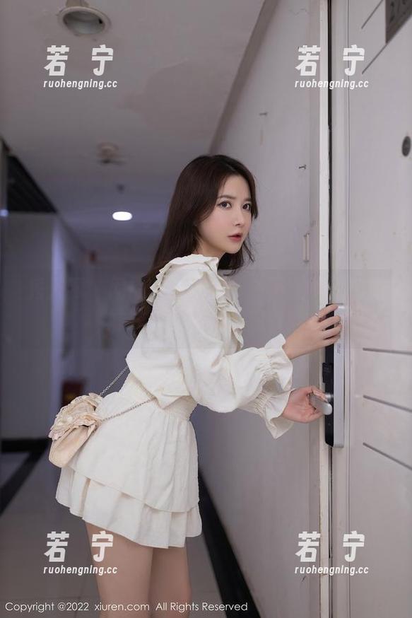 秀人网 - 网盘的新挑战——下载林悠悠的妹妹，等你来发现哦！