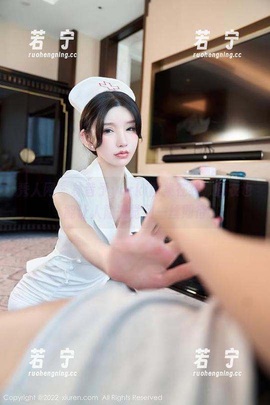 秀人网 - 林昔予yorki图集在线，睡衣也能让人隐隐觉到一丝期待