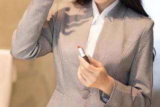 秀人网 – 让董林越的美图填满你的屏幕，黑白壁纸，绝对不会让眼睛疲劳！