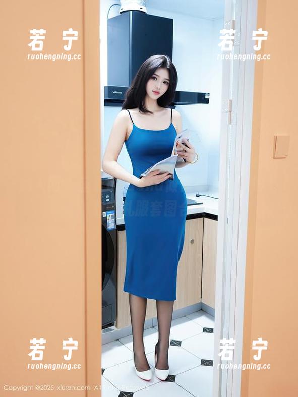 秀人网 - 蓝夏akasha倾情奉上，值得下载的礼服套图合集