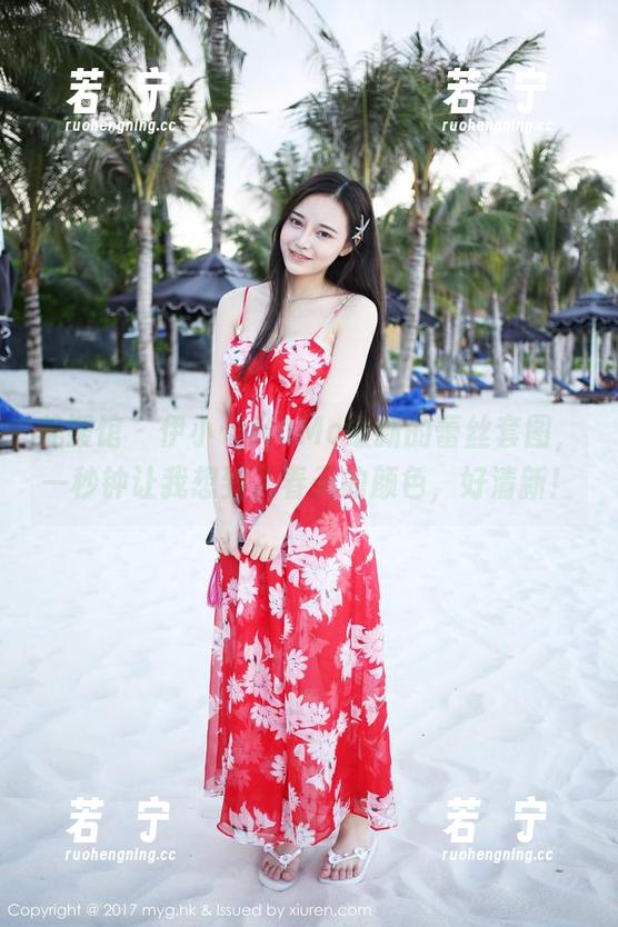 美媛馆 - 伊小七MoMo最新的蕾丝套图，一秒钟让我想到了春天的颜色，好清新！