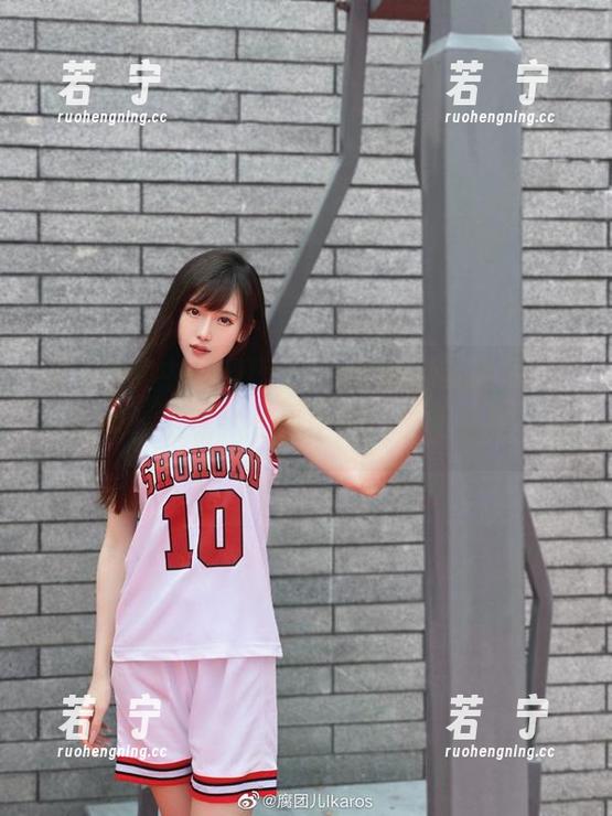 高清图集中，腐团儿Ikaros的玛修·基列莱特，看看她传说中的‘懒惰态度’