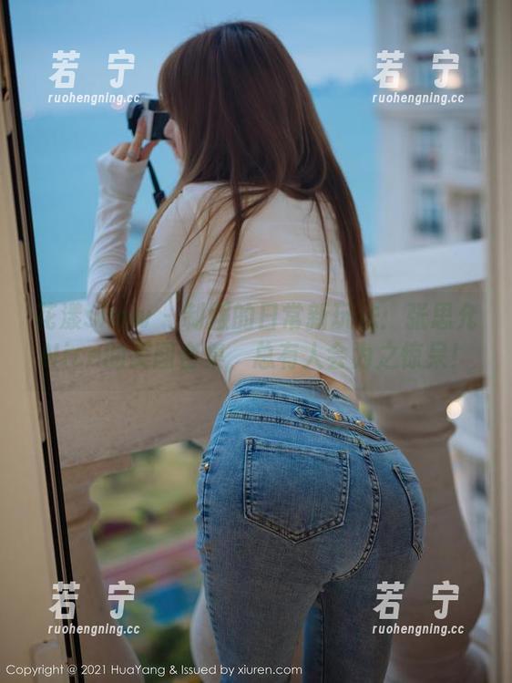 花漾show - 制服的日常新玩法：张思允Nice的美图合集，总有人会为之惊呆！