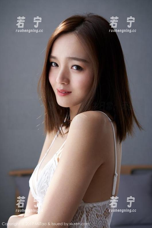 蜜桃社-小魔女lily 蜜桃社 - 小魔女lily的奶牛日常:无圣光套图,让你不得不“哞”!