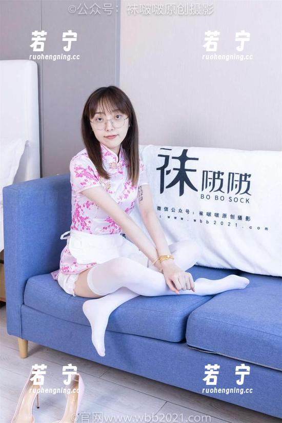 袜啵啵 - 苏苏袜子日常，白棉袜里的私房美图趣事