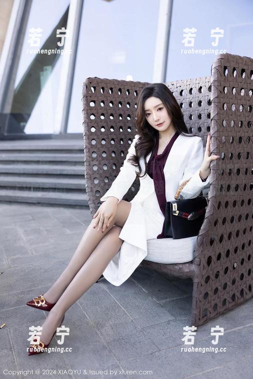 语画界-绯月樱cherry 语画界 - 来啊来啊,一起欣赏绯月樱cherry的美图,姐姐这气场过强,感觉她能上线斗智斗勇!