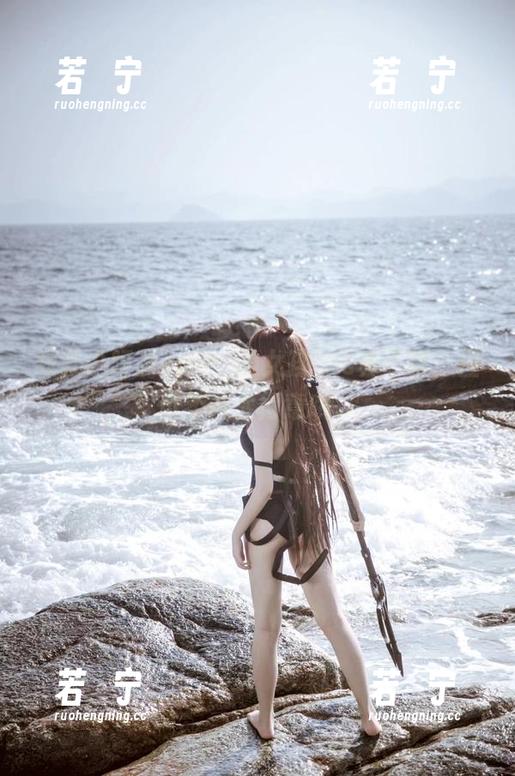 阿薰kaOri 我就说阿薰kaOri的女孩cos真不错,但可不能太得意哦。