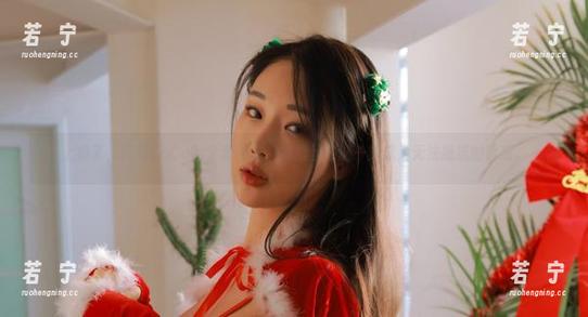 上瘾了，韩国CoCo的全套写真，裤里丝在这一刻成为无法抵抗的诱惑。