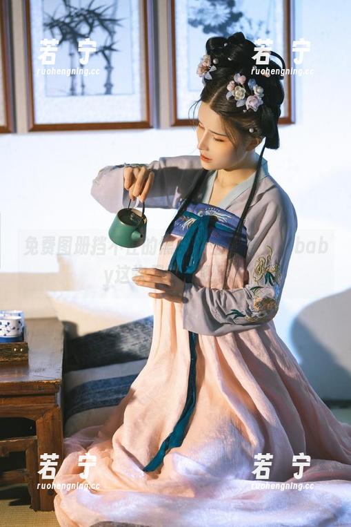 免费图册挡不住的黑暗护士，鹿八岁baby这次又要炸裂了！